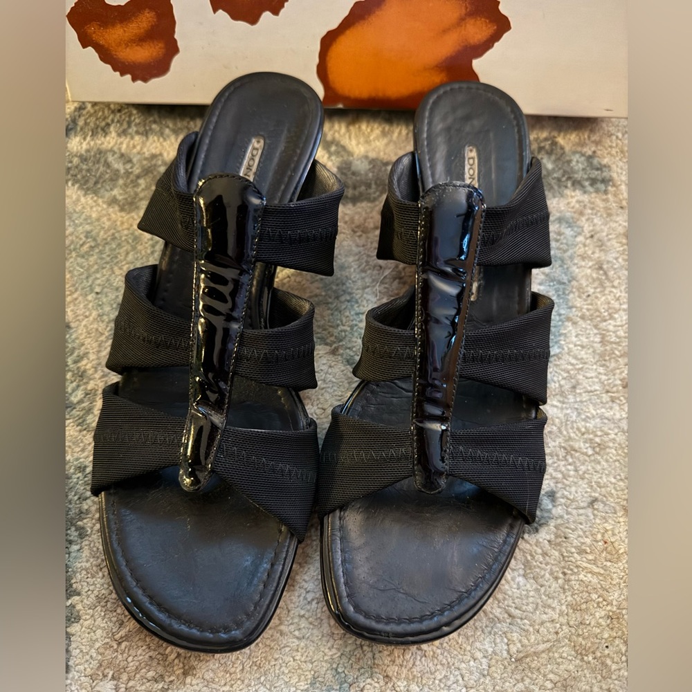 EUC Donald J Pliner Black Women's Sandals